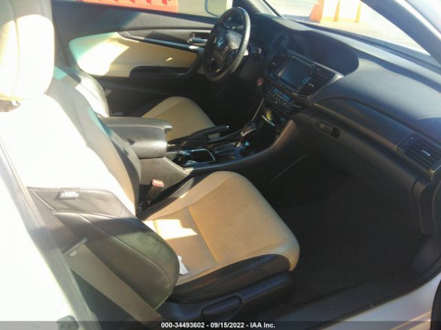 Photo 4 VIN: 1HGCT2B82GA005757 - HONDA ACCORD COUPE 