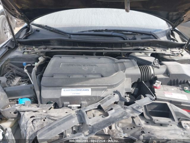 Photo 9 VIN: 1HGCT2B8XDA011382 - HONDA ACCORD 