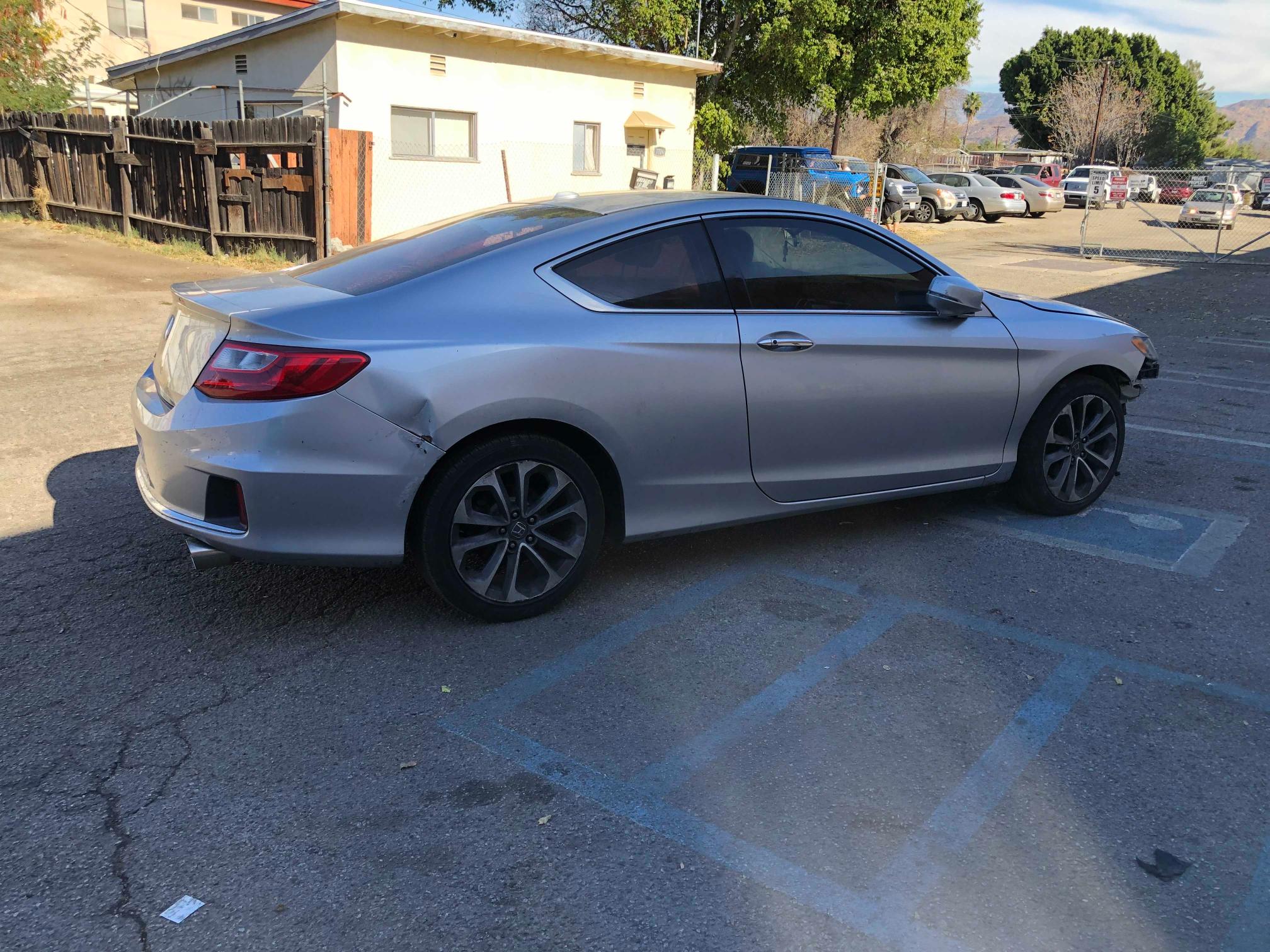 Photo 3 VIN: 1HGCT2B8XEA005616 - HONDA ACCORD COUPE 