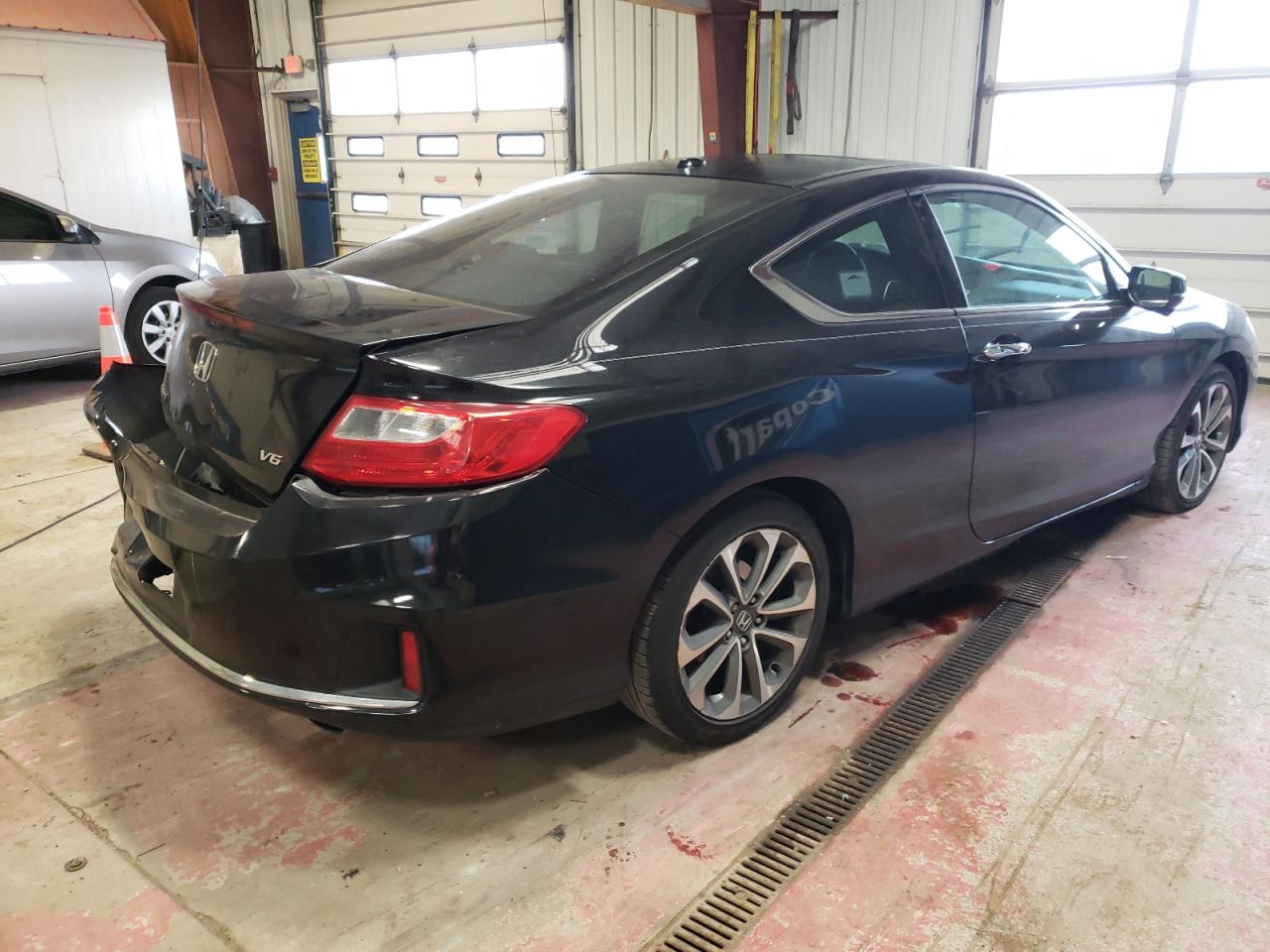 Photo 2 VIN: 1HGCT2B8XEA007429 - HONDA ACCORD 