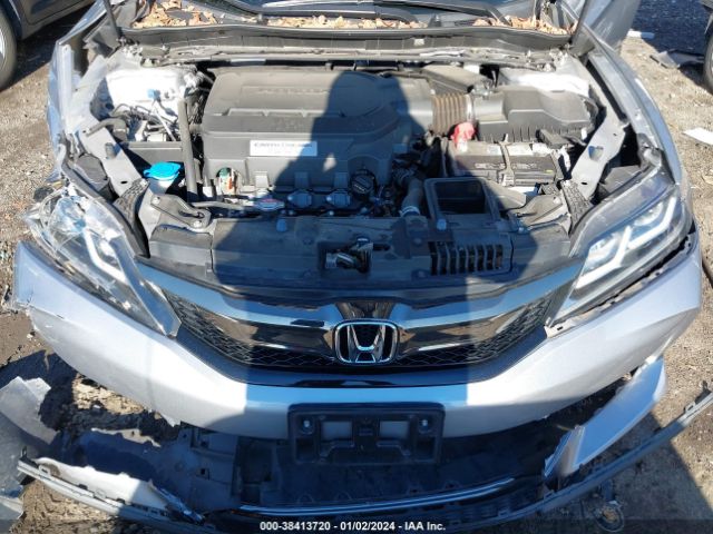 Photo 9 VIN: 1HGCT2B8XGA000466 - HONDA ACCORD 