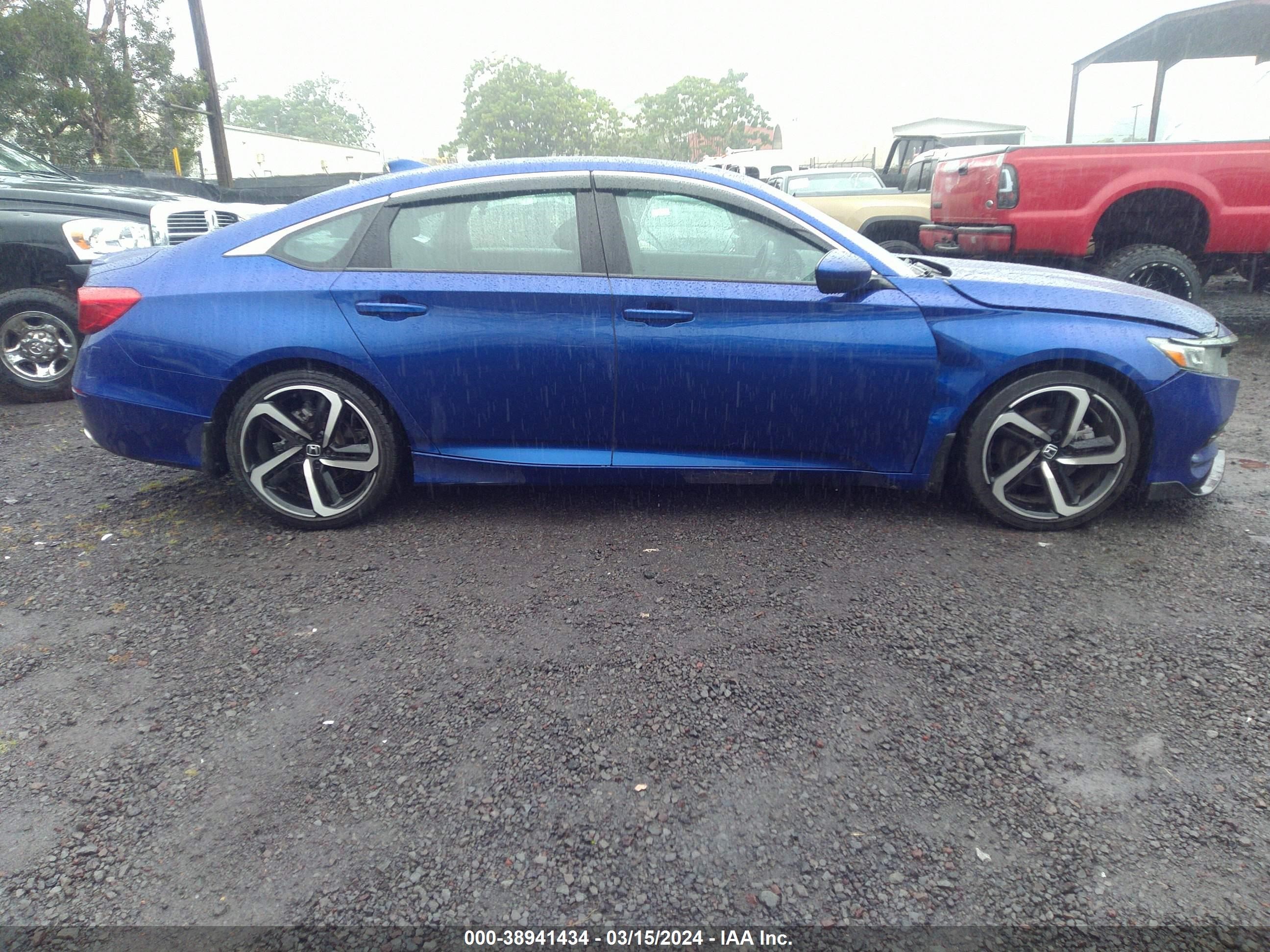 Photo 12 VIN: 1HGCV1E32JA080065 - HONDA ACCORD 