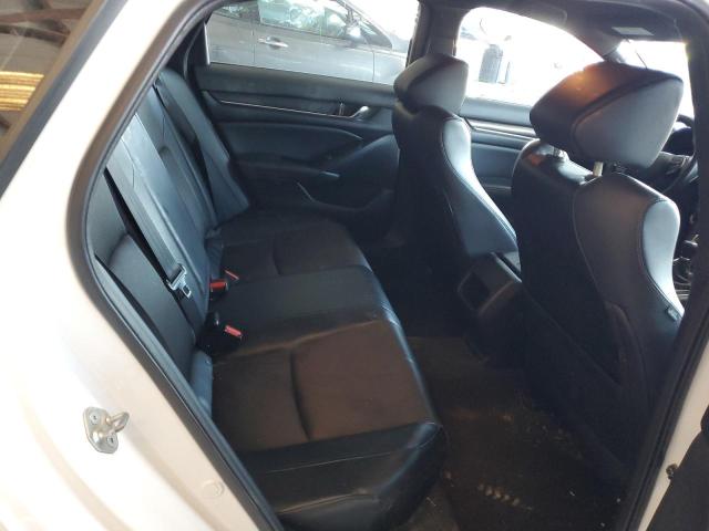 Photo 9 VIN: 1HGCV1E32JA223189 - HONDA ACCORD 