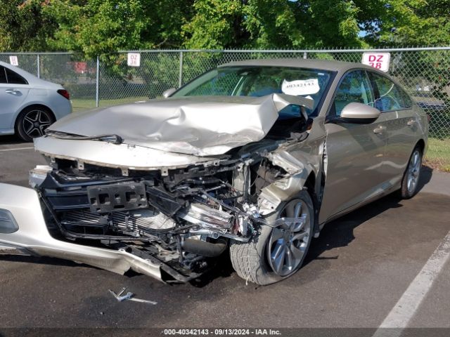 Photo 1 VIN: 1HGCV1F10JA028074 - HONDA ACCORD 