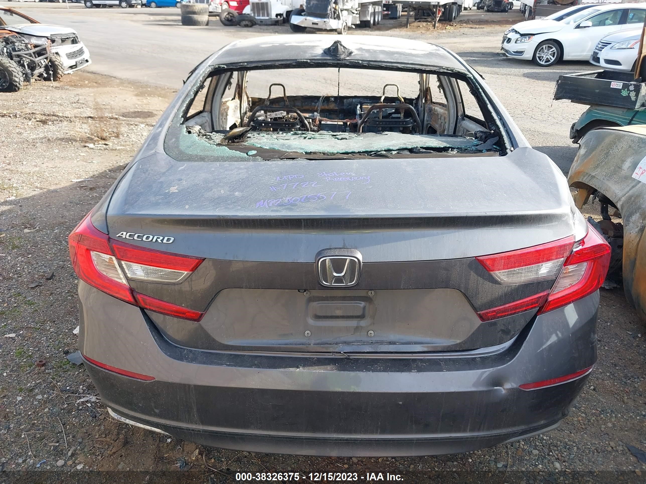 Photo 14 VIN: 1HGCV1F10JA086394 - HONDA ACCORD 