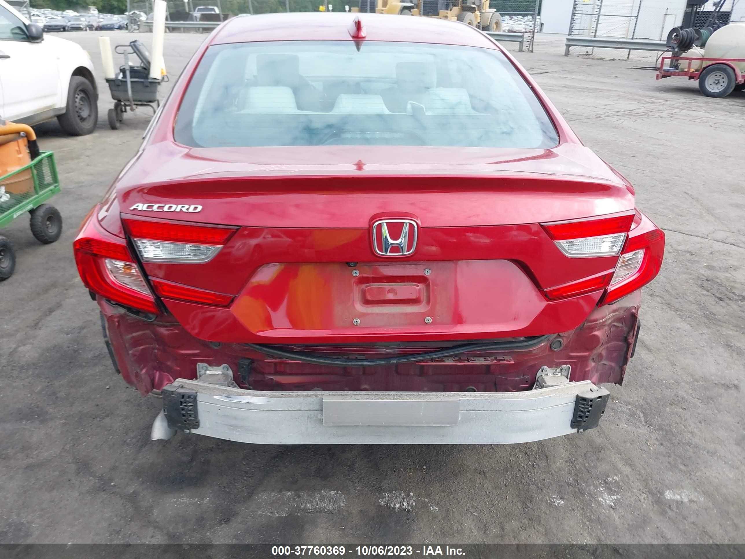 Photo 5 VIN: 1HGCV1F10JA092762 - HONDA ACCORD 