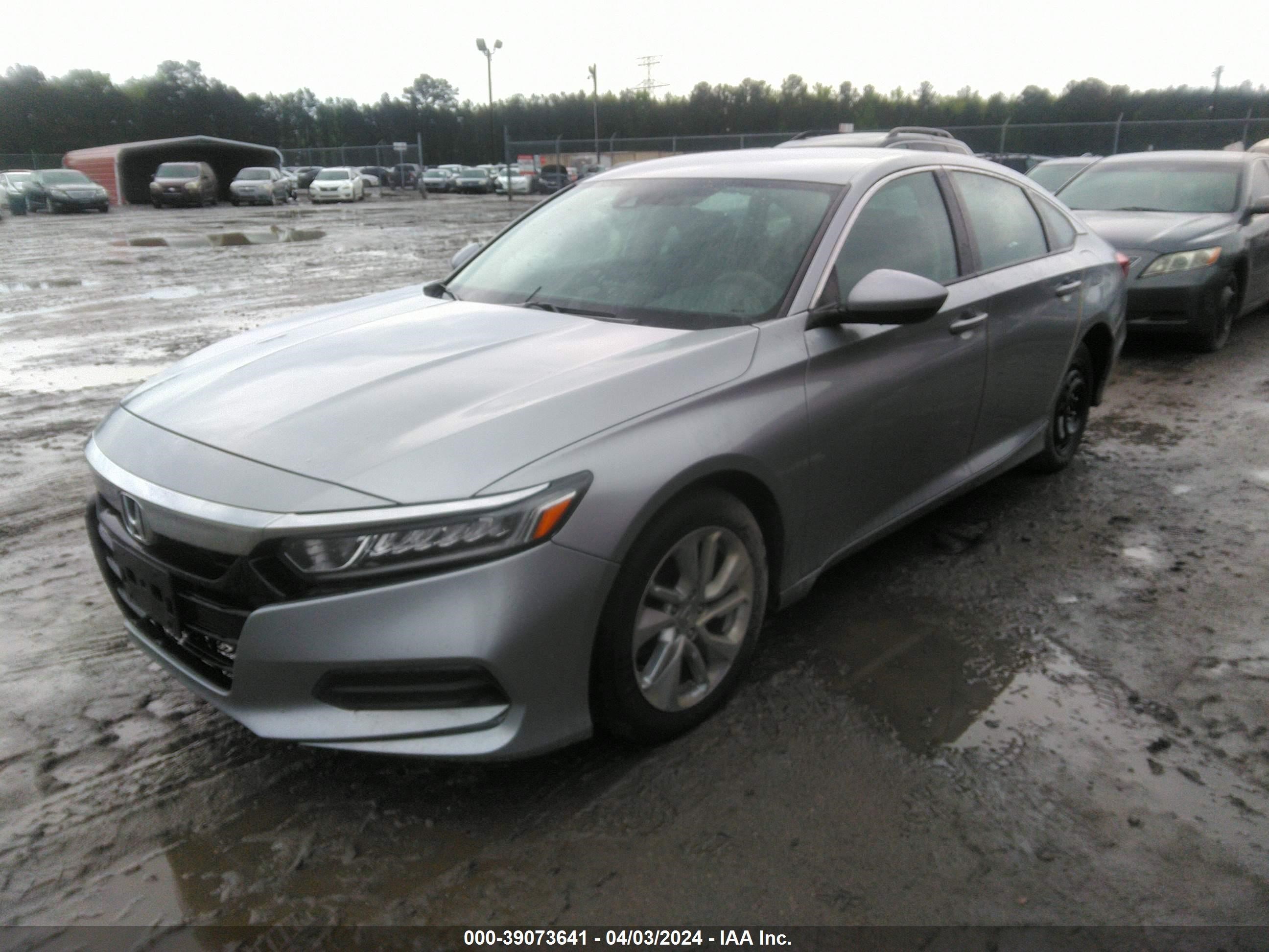 Photo 1 VIN: 1HGCV1F10JA206422 - HONDA ACCORD 