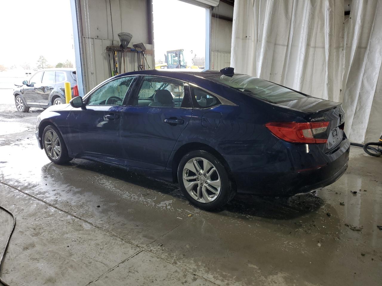 Photo 1 VIN: 1HGCV1F10JA233684 - HONDA ACCORD 