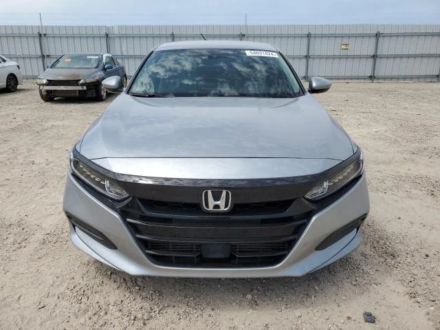 Photo 4 VIN: 1HGCV1F10JA256950 - HONDA ACCORD LX 