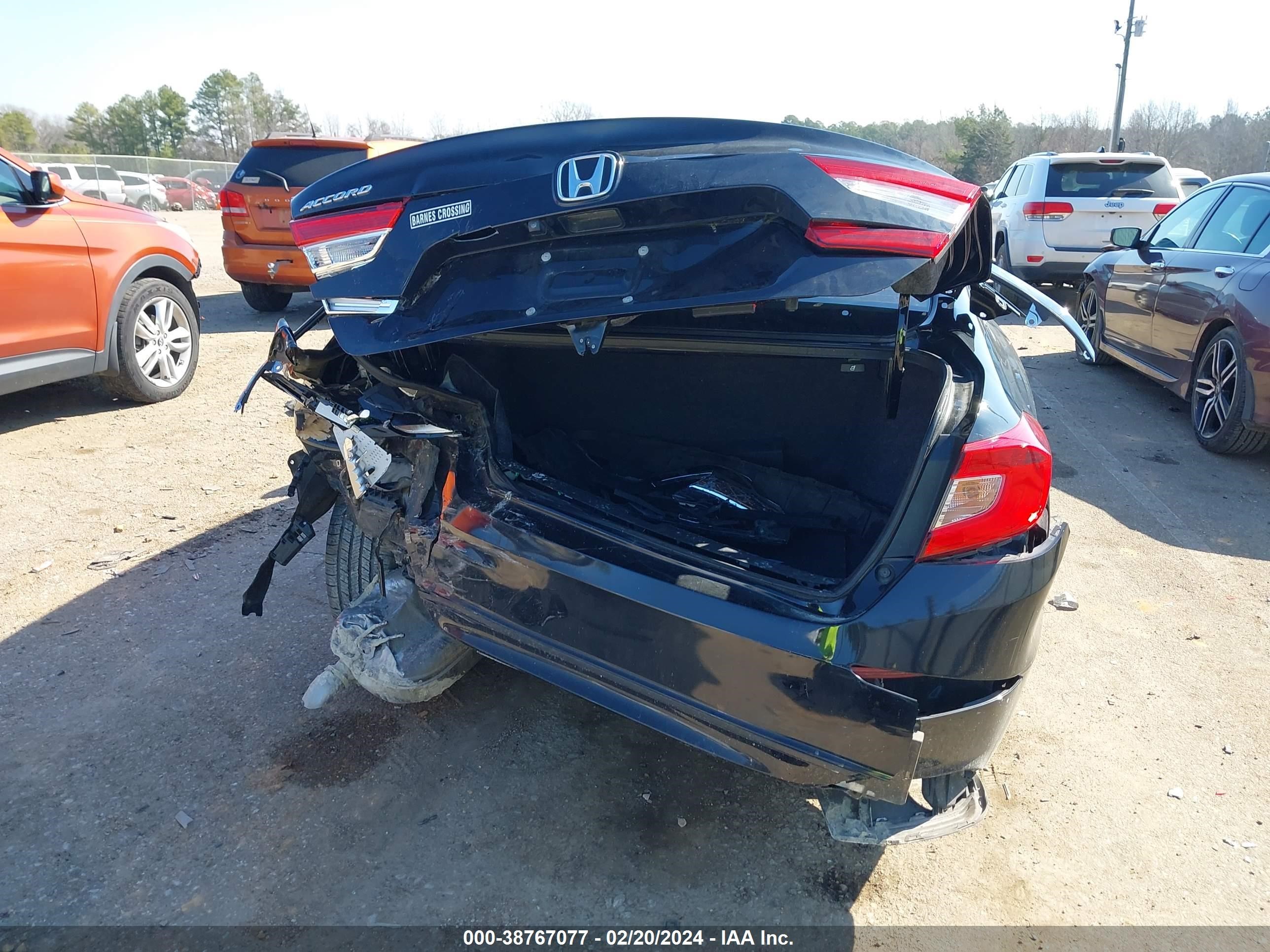 Photo 14 VIN: 1HGCV1F10KA033499 - HONDA ACCORD 