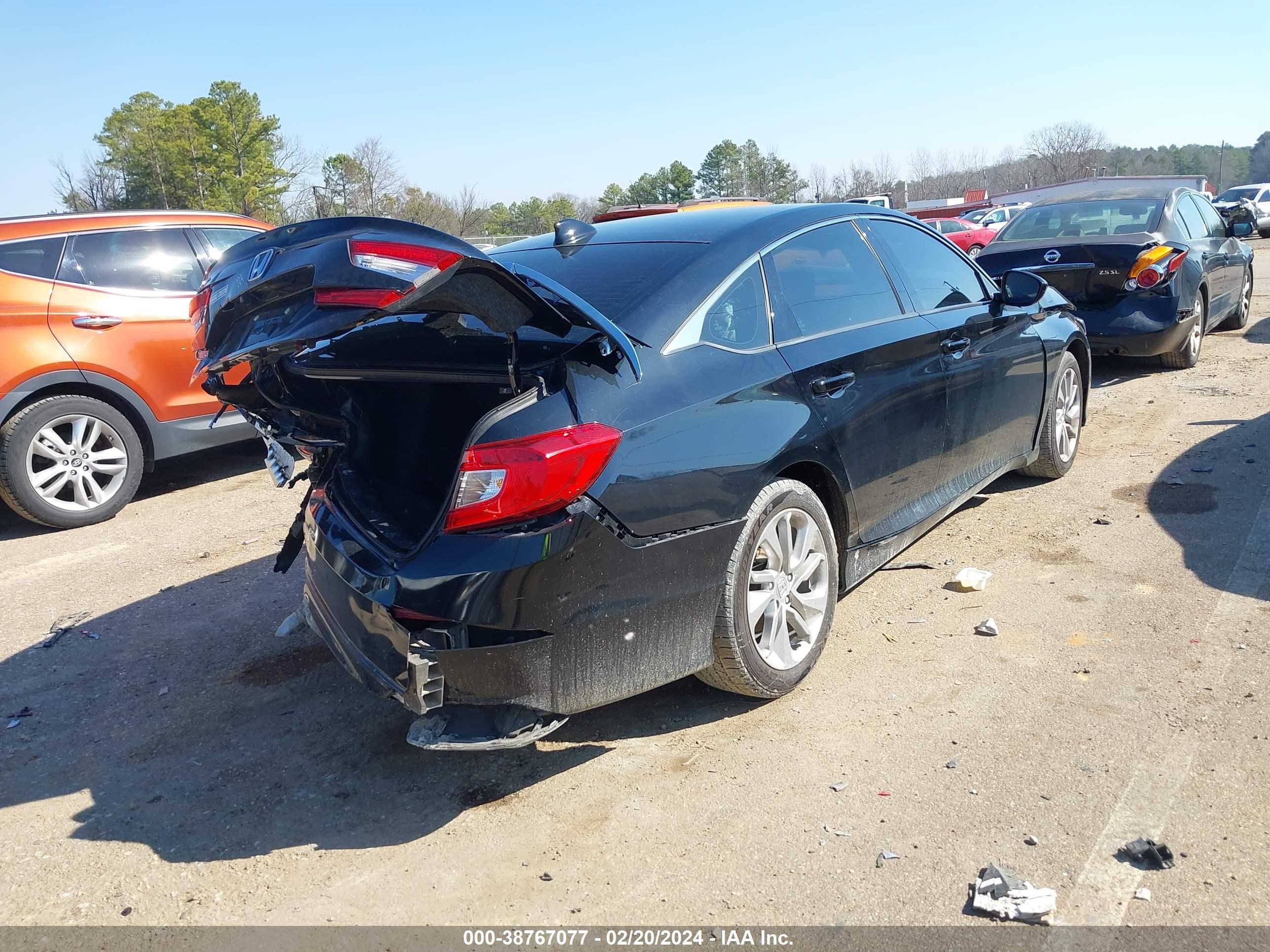 Photo 3 VIN: 1HGCV1F10KA033499 - HONDA ACCORD 