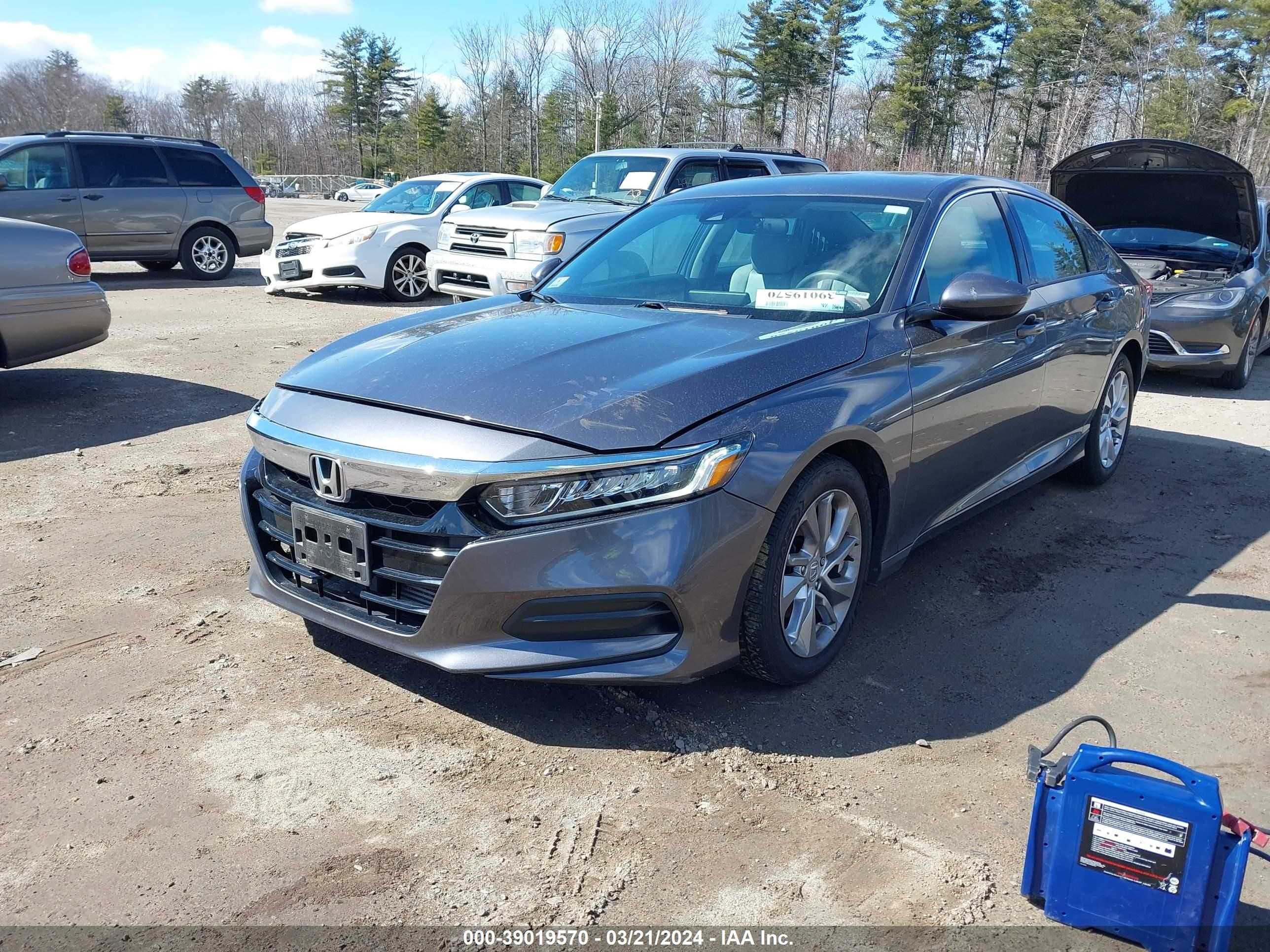 Photo 1 VIN: 1HGCV1F10KA047905 - HONDA ACCORD 