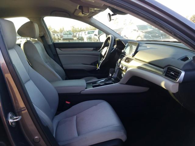 Photo 4 VIN: 1HGCV1F10KA126958 - HONDA ACCORD LX 