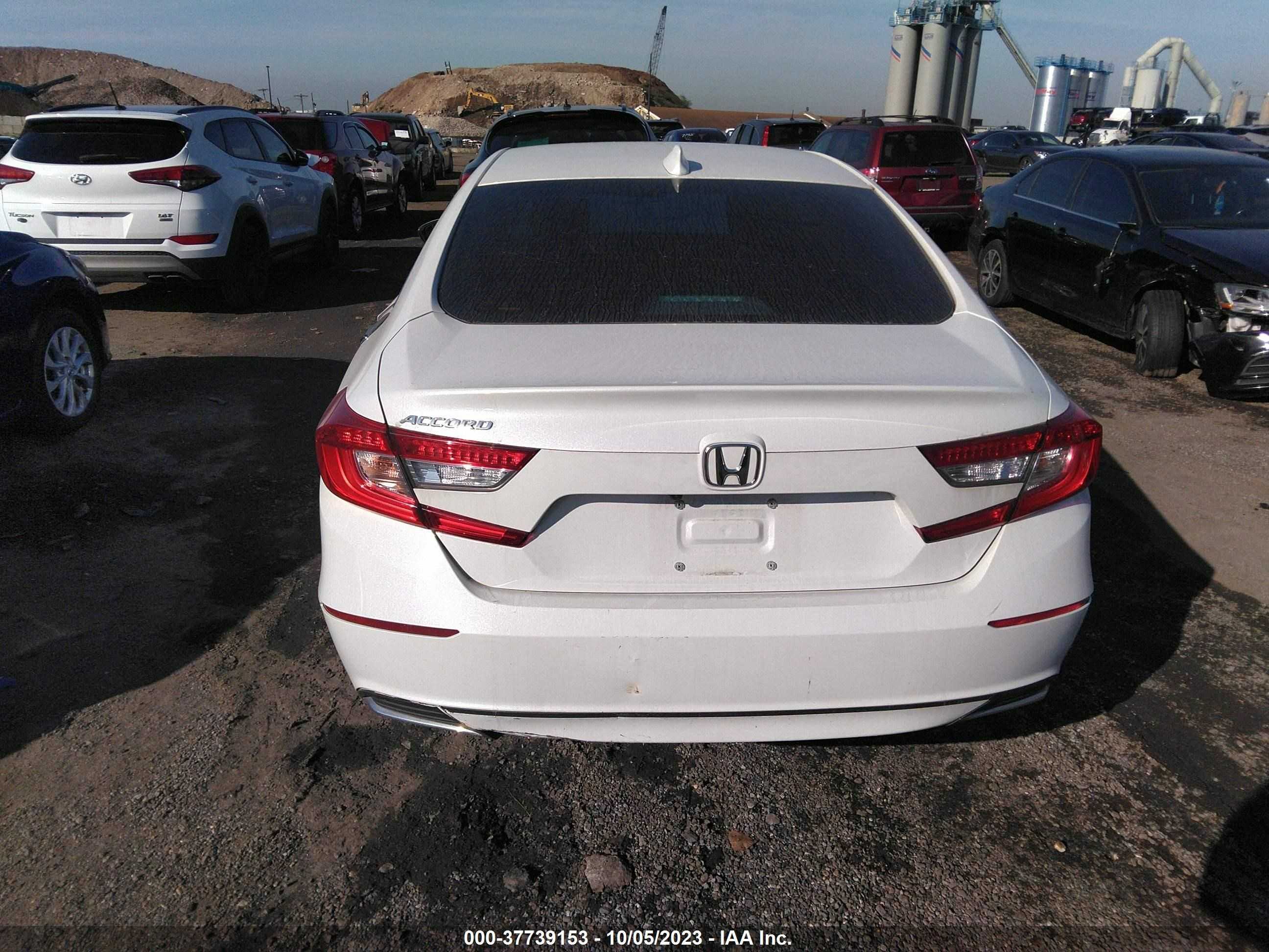 Photo 15 VIN: 1HGCV1F10KA157837 - HONDA ACCORD 