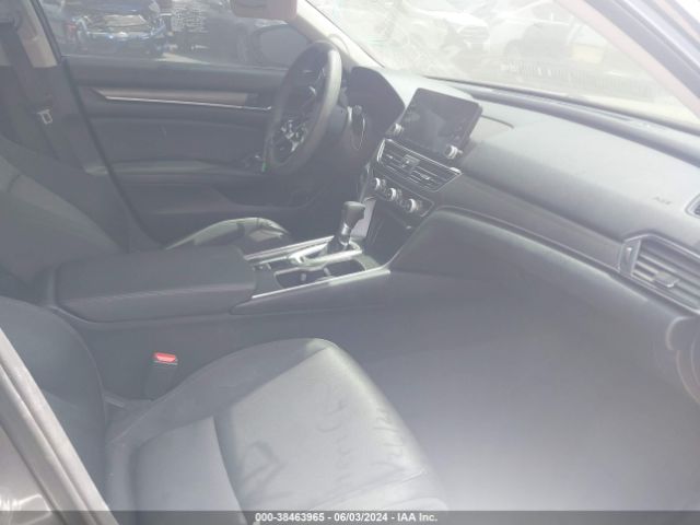 Photo 4 VIN: 1HGCV1F10LA067962 - HONDA ACCORD 