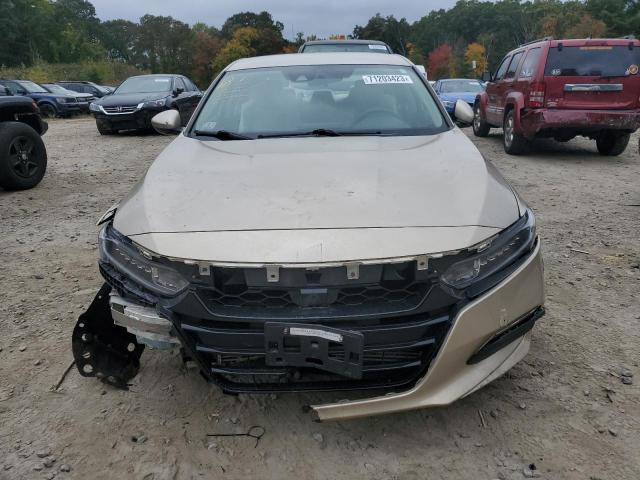 Photo 4 VIN: 1HGCV1F11JA072147 - HONDA ACCORD 