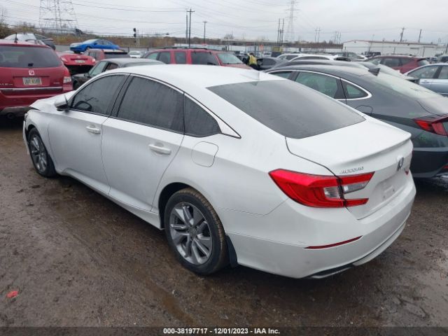 Photo 2 VIN: 1HGCV1F11JA116213 - HONDA ACCORD 