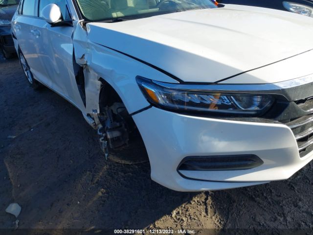 Photo 5 VIN: 1HGCV1F11JA136008 - HONDA ACCORD 