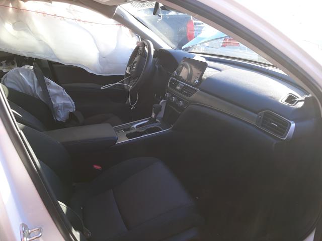 Photo 4 VIN: 1HGCV1F11JA140446 - HONDA ACCORD LX 