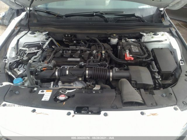 Photo 9 VIN: 1HGCV1F11JA261672 - HONDA ACCORD SEDAN 