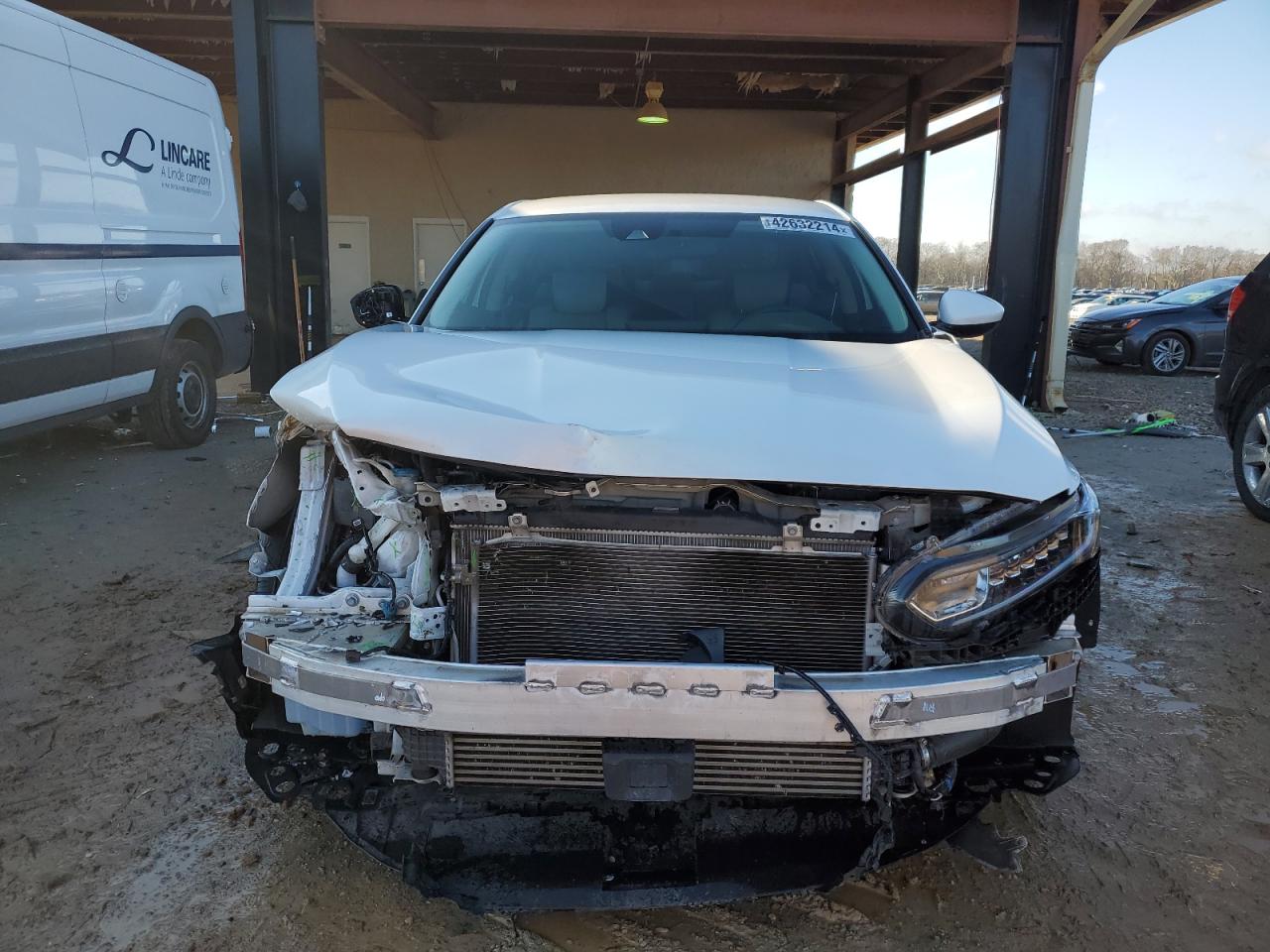 Photo 4 VIN: 1HGCV1F11LA058882 - HONDA ACCORD 