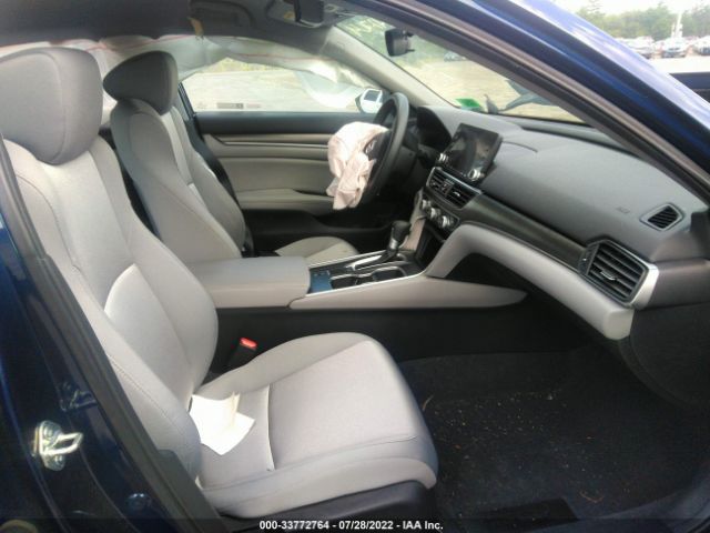 Photo 4 VIN: 1HGCV1F11LA106882 - HONDA ACCORD SEDAN 