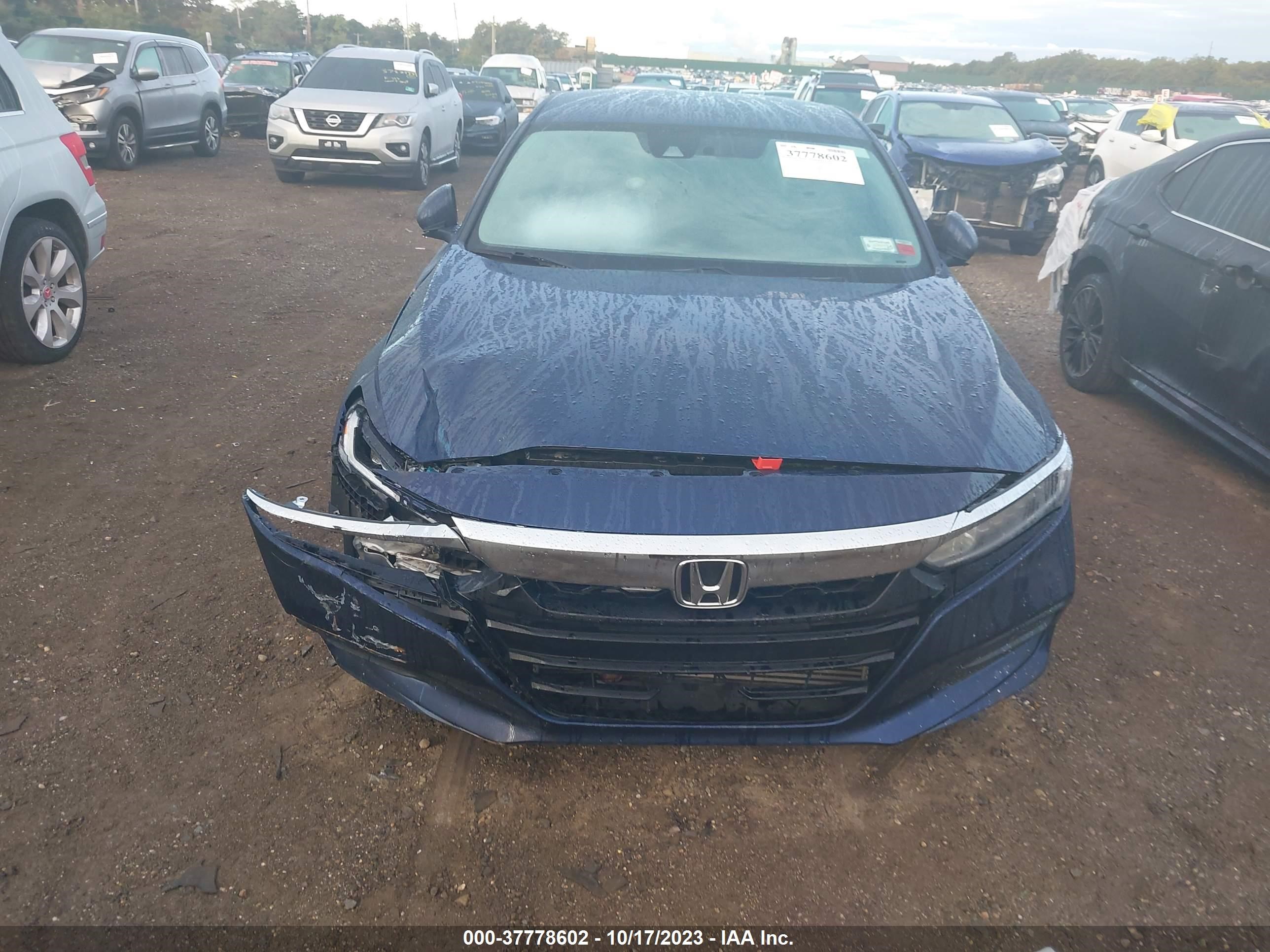 Photo 11 VIN: 1HGCV1F11LA138568 - HONDA ACCORD 