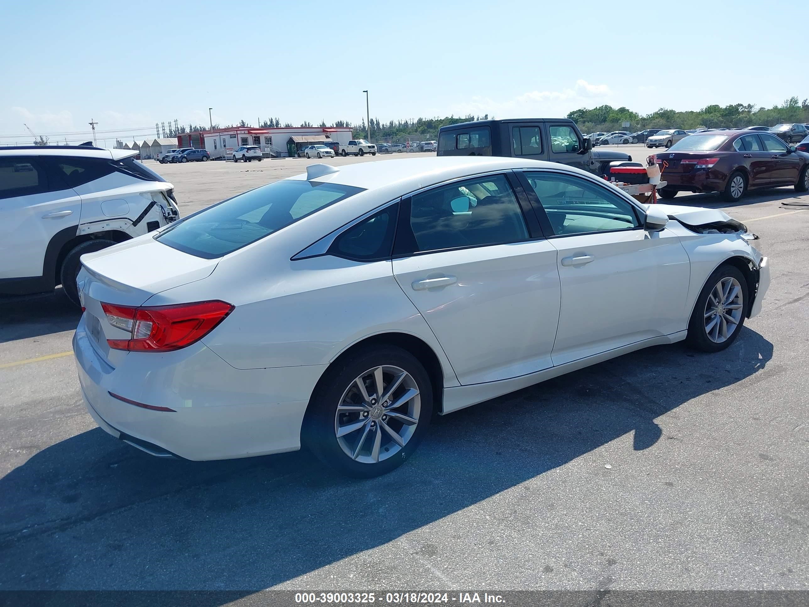 Photo 3 VIN: 1HGCV1F11MA014267 - HONDA ACCORD 