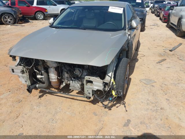 Photo 5 VIN: 1HGCV1F12JA162410 - HONDA ACCORD 