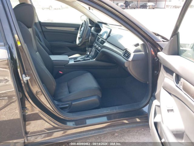 Photo 4 VIN: 1HGCV1F12JA232990 - HONDA ACCORD 