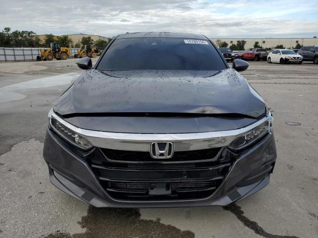 Photo 4 VIN: 1HGCV1F12JA249675 - HONDA ACCORD LX 