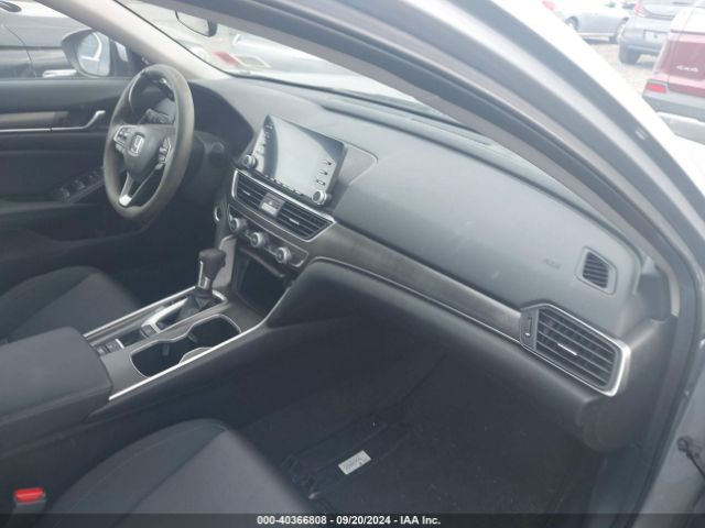 Photo 4 VIN: 1HGCV1F12JA266282 - HONDA ACCORD 