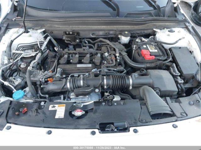 Photo 9 VIN: 1HGCV1F12KA037490 - HONDA ACCORD 