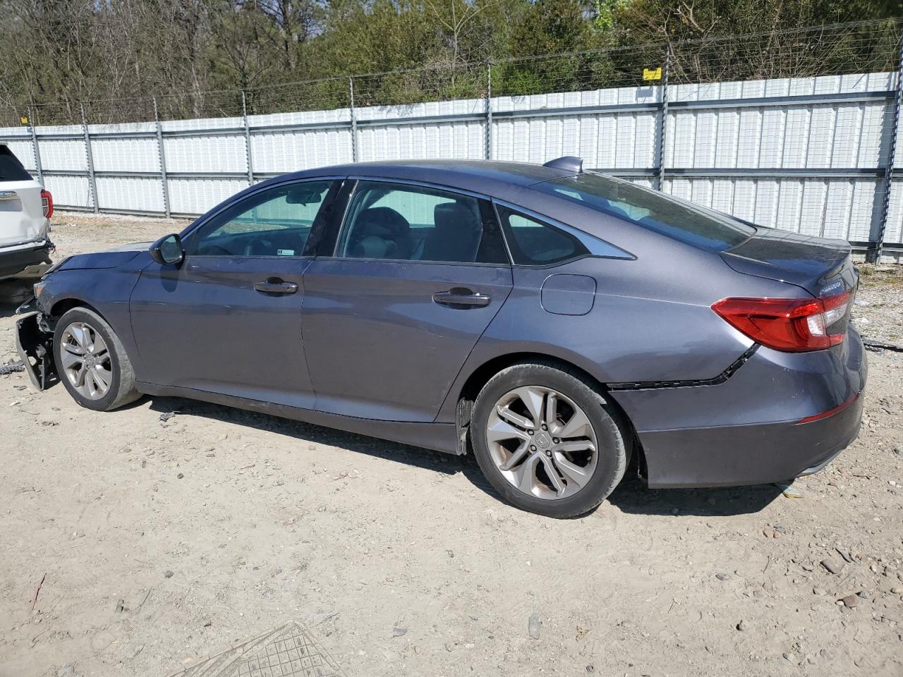 Photo 1 VIN: 1HGCV1F12KA105304 - HONDA ACCORD 