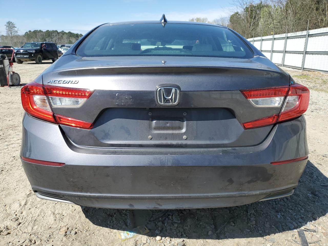 Photo 5 VIN: 1HGCV1F12KA105304 - HONDA ACCORD 