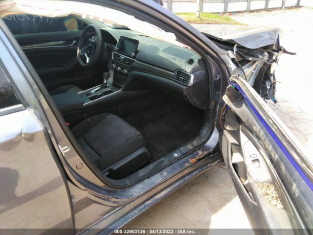 Photo 4 VIN: 1HGCV1F12KA154020 - HONDA ACCORD SEDAN 