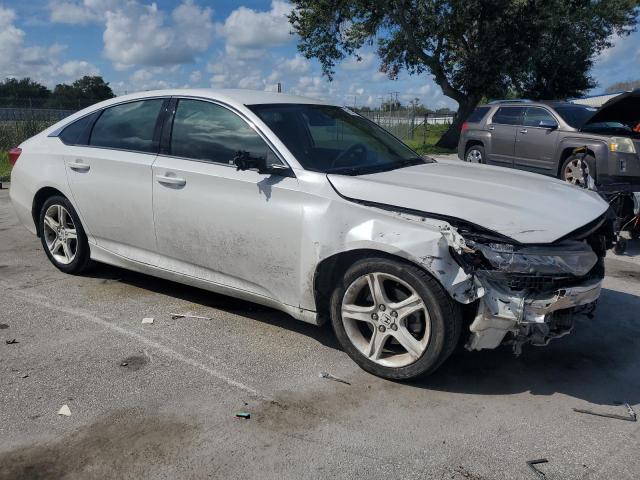 Photo 3 VIN: 1HGCV1F12KA167656 - HONDA ACCORD LX 