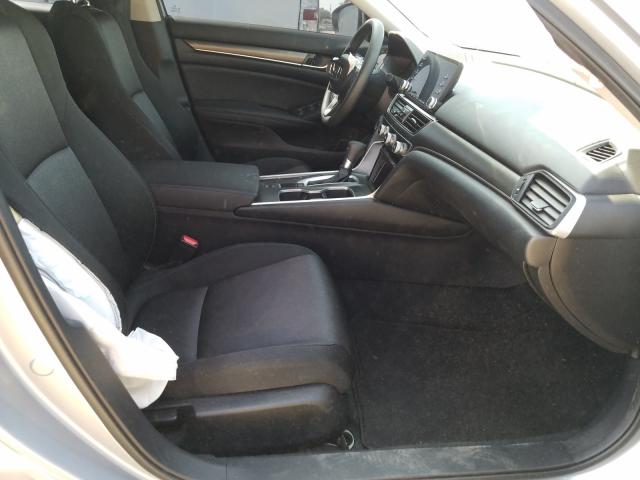 Photo 4 VIN: 1HGCV1F12LA009920 - HONDA ACCORD SEDAN 