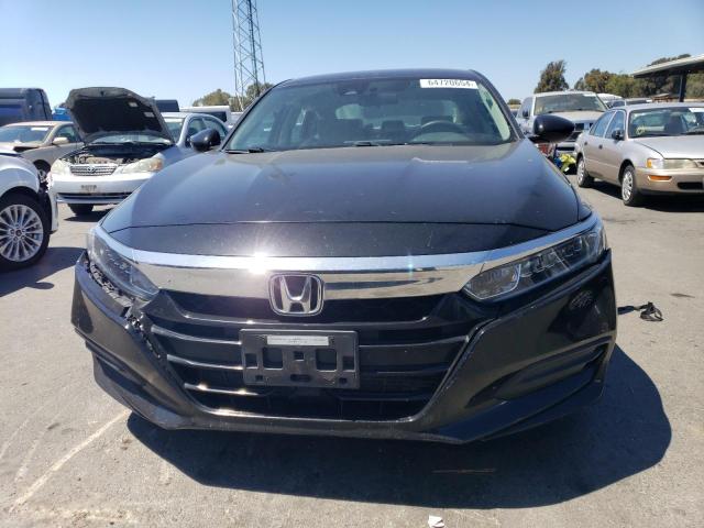 Photo 4 VIN: 1HGCV1F13JA002228 - HONDA ACCORD LX 