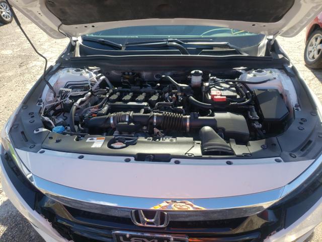 Photo 6 VIN: 1HGCV1F13JA031261 - HONDA ACCORD LX 