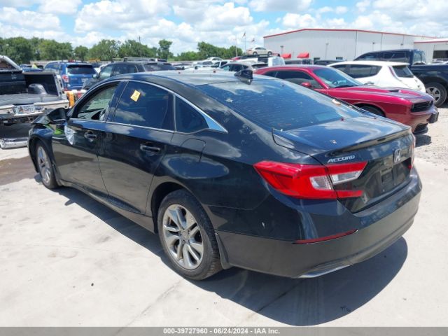 Photo 2 VIN: 1HGCV1F13JA032149 - HONDA ACCORD 