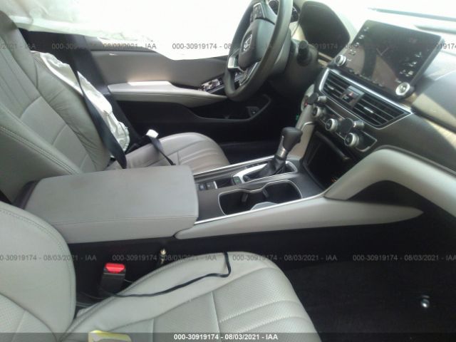 Photo 4 VIN: 1HGCV1F13JA072540 - HONDA ACCORD SEDAN 