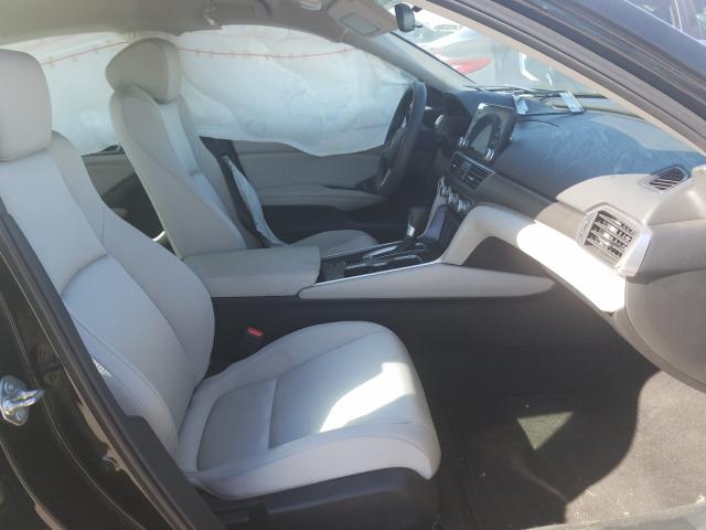 Photo 4 VIN: 1HGCV1F13JA130808 - HONDA ACCORD LX 