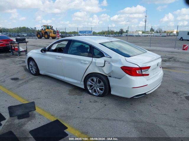 Photo 2 VIN: 1HGCV1F13KA067663 - HONDA ACCORD 