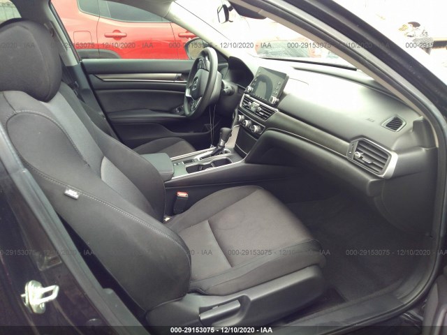 Photo 4 VIN: 1HGCV1F13KA072023 - HONDA ACCORD SEDAN 