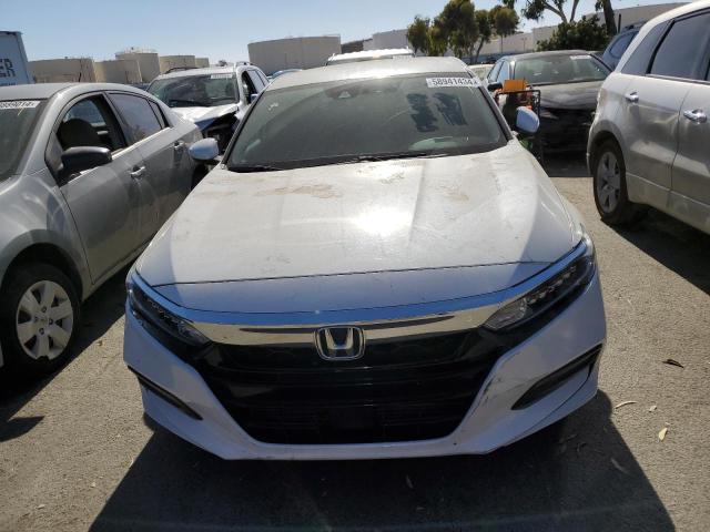 Photo 4 VIN: 1HGCV1F13KA137839 - HONDA ACCORD 