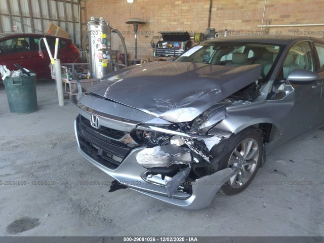 Photo 5 VIN: 1HGCV1F13KA143690 - HONDA ACCORD SEDAN 