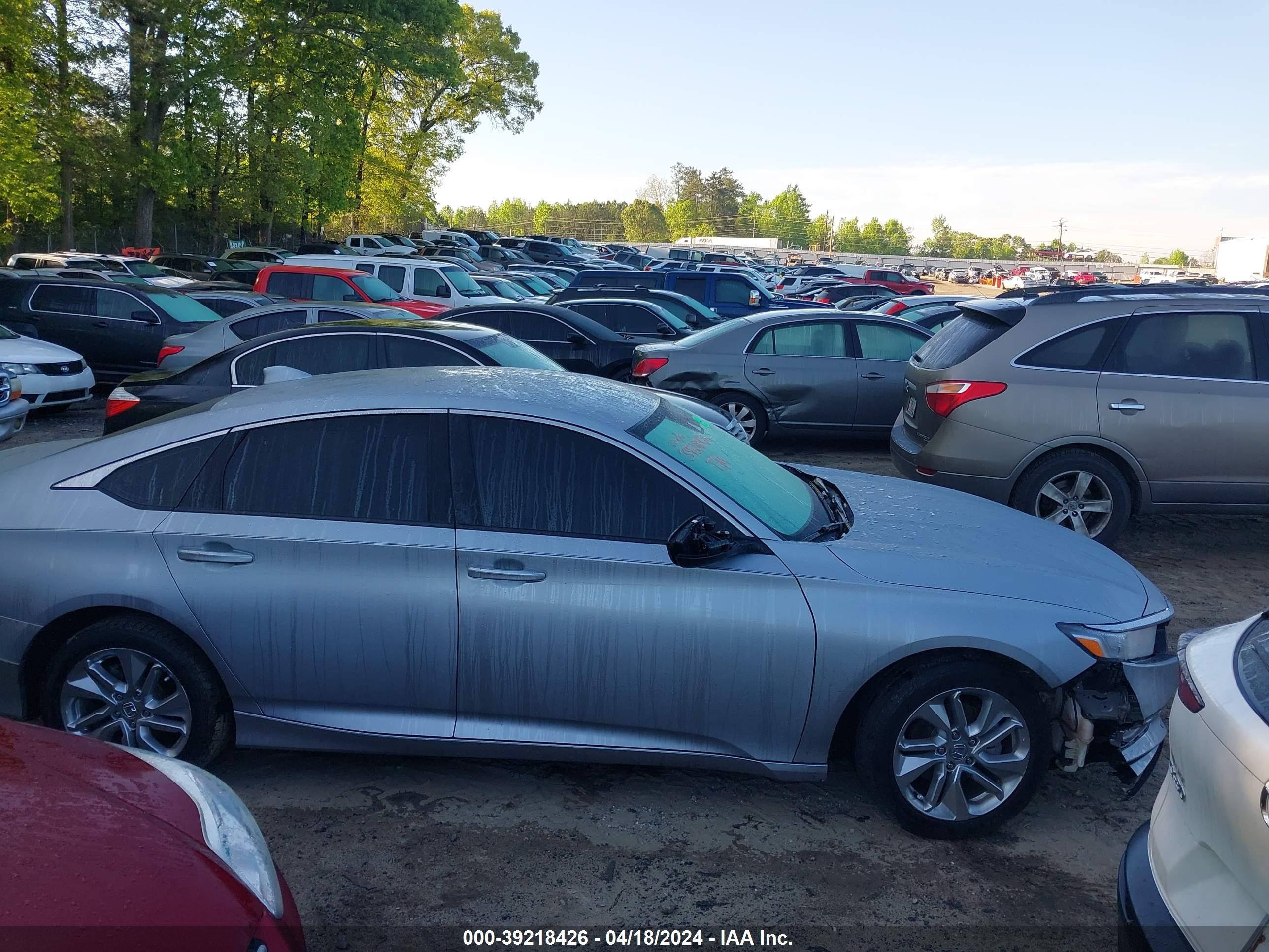 Photo 11 VIN: 1HGCV1F13LA027651 - HONDA ACCORD 