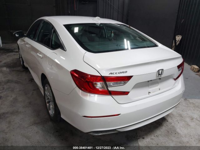 Photo 2 VIN: 1HGCV1F13LA138667 - HONDA ACCORD 