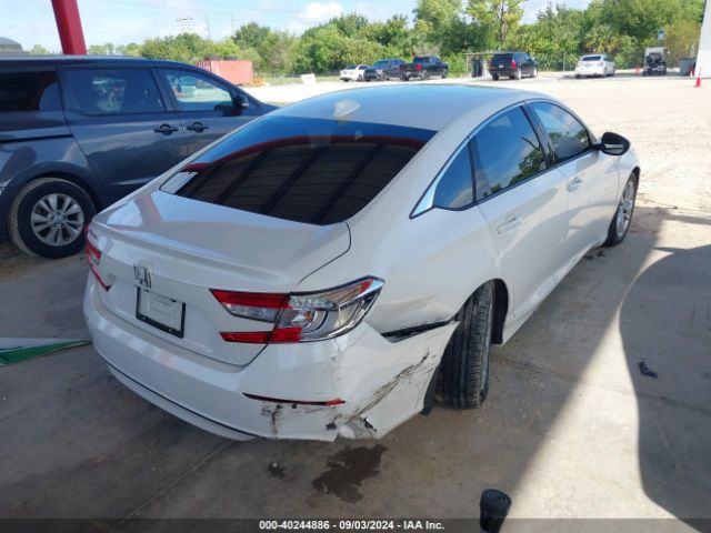 Photo 3 VIN: 1HGCV1F14JA051731 - HONDA ACCORD 